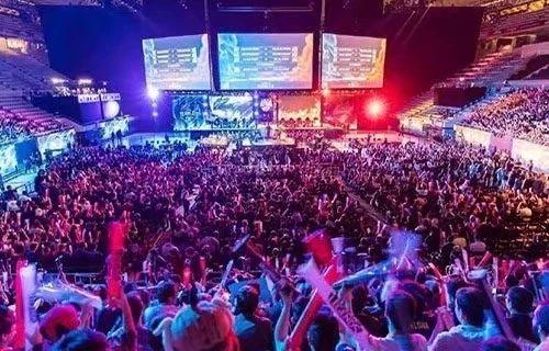 入到足球运 入到足球运