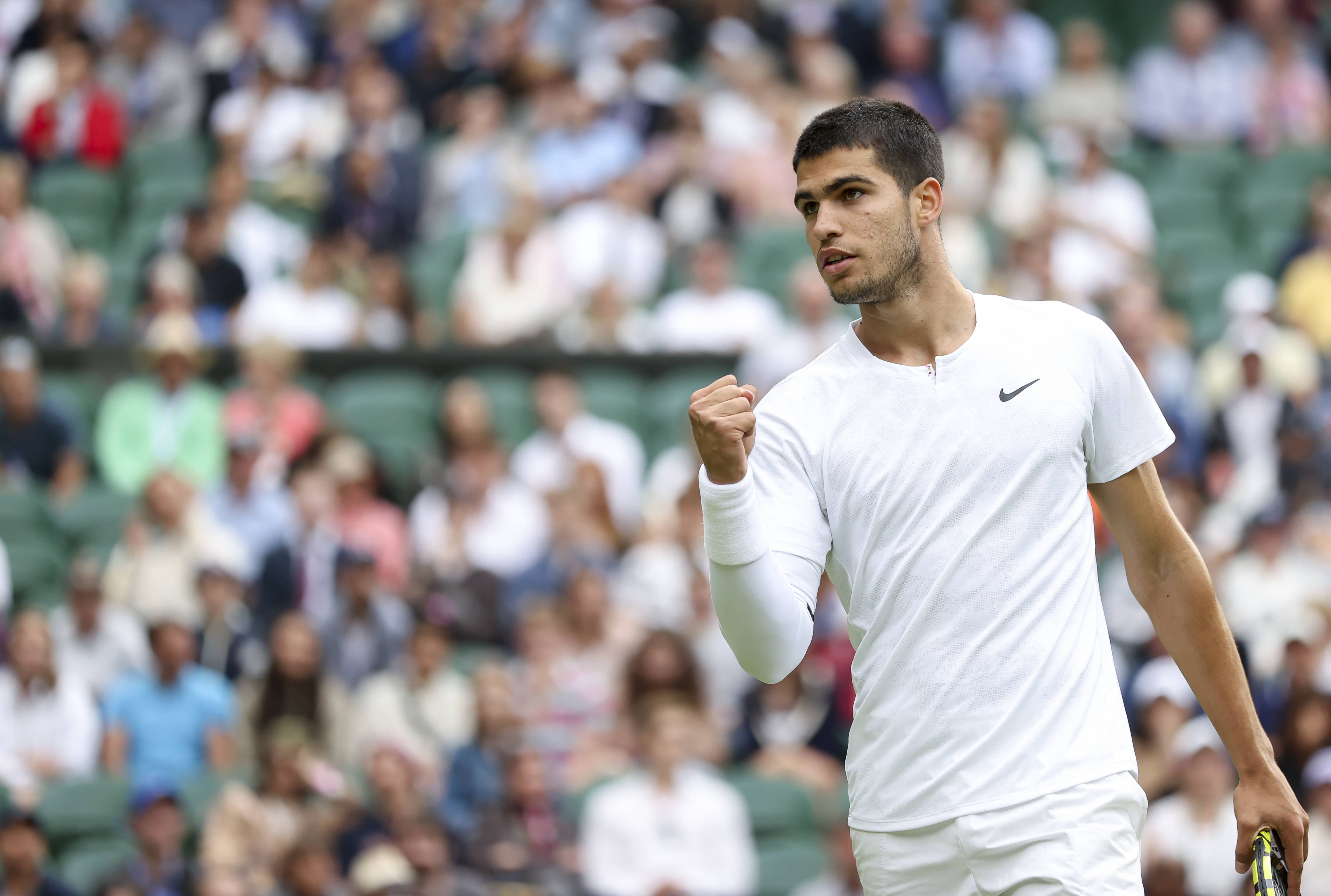 这恰恰呼应 这恰恰呼应